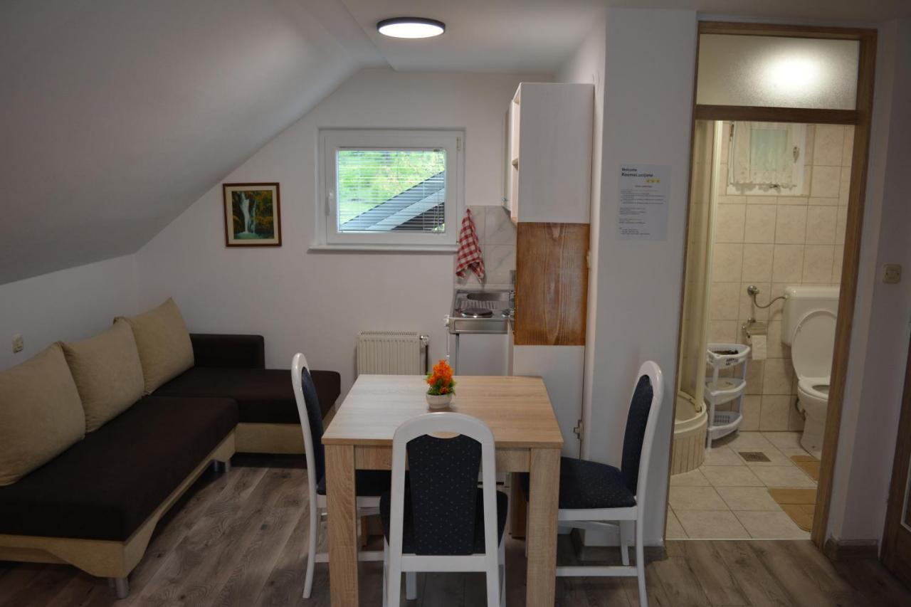 Rooms Lucijana Jezerce Extérieur photo
