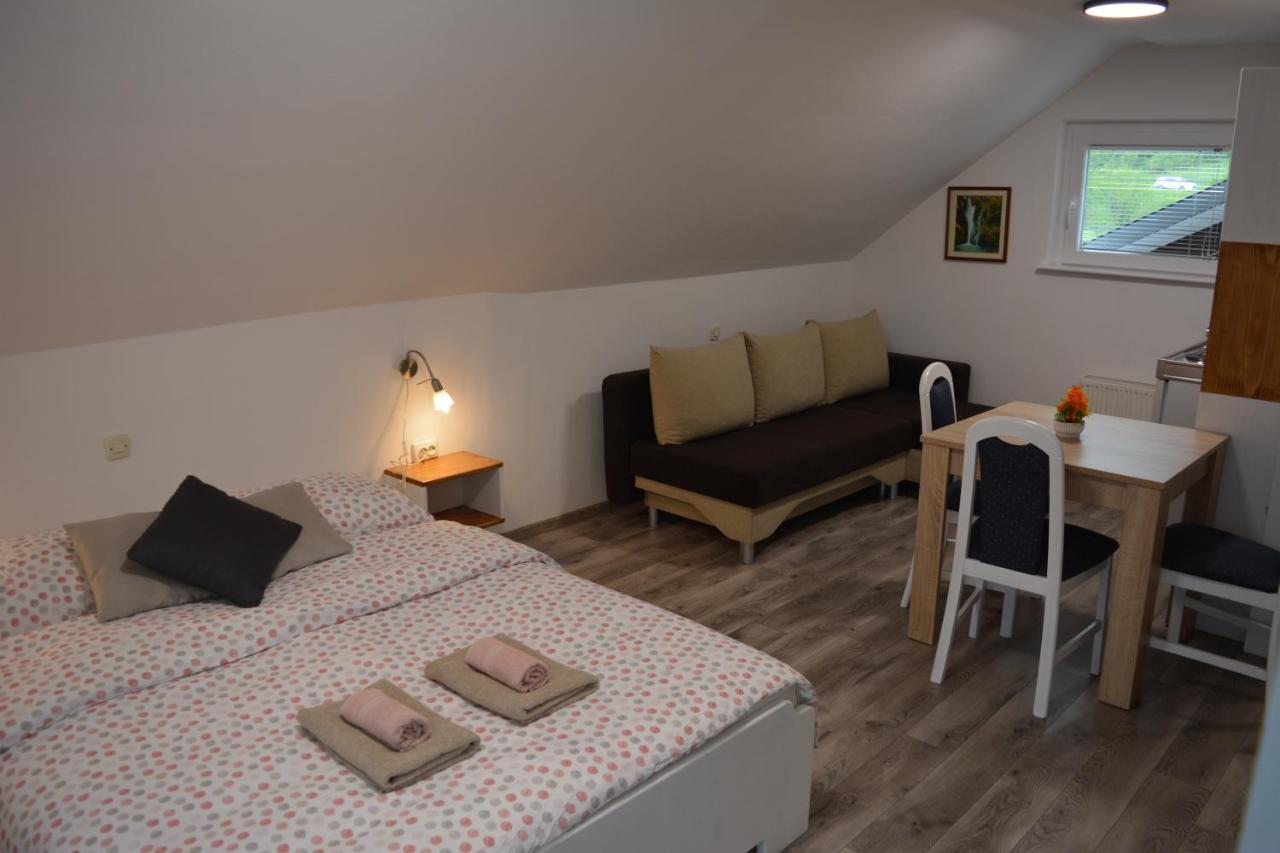 Rooms Lucijana Jezerce Extérieur photo