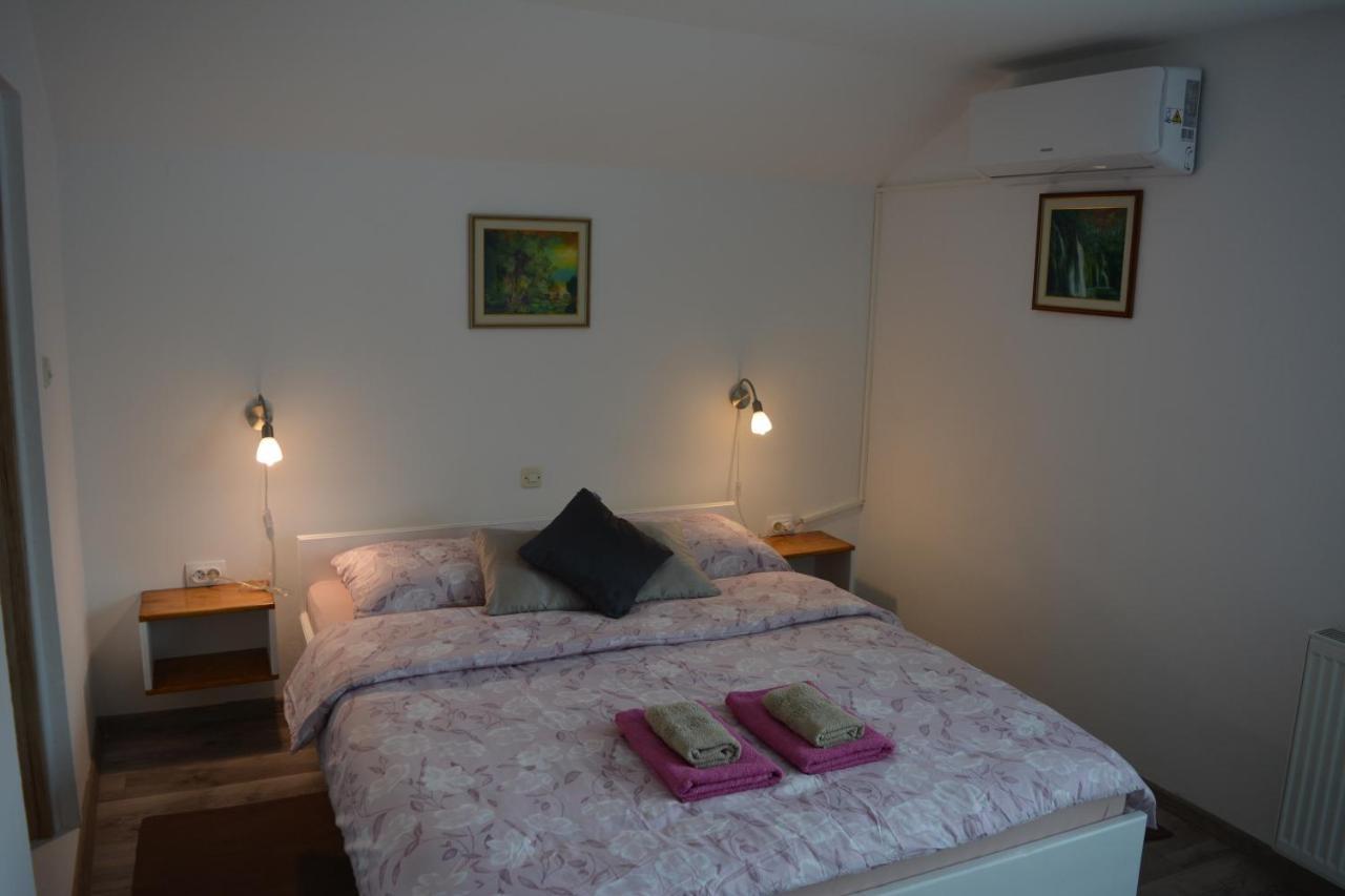 Rooms Lucijana Jezerce Extérieur photo