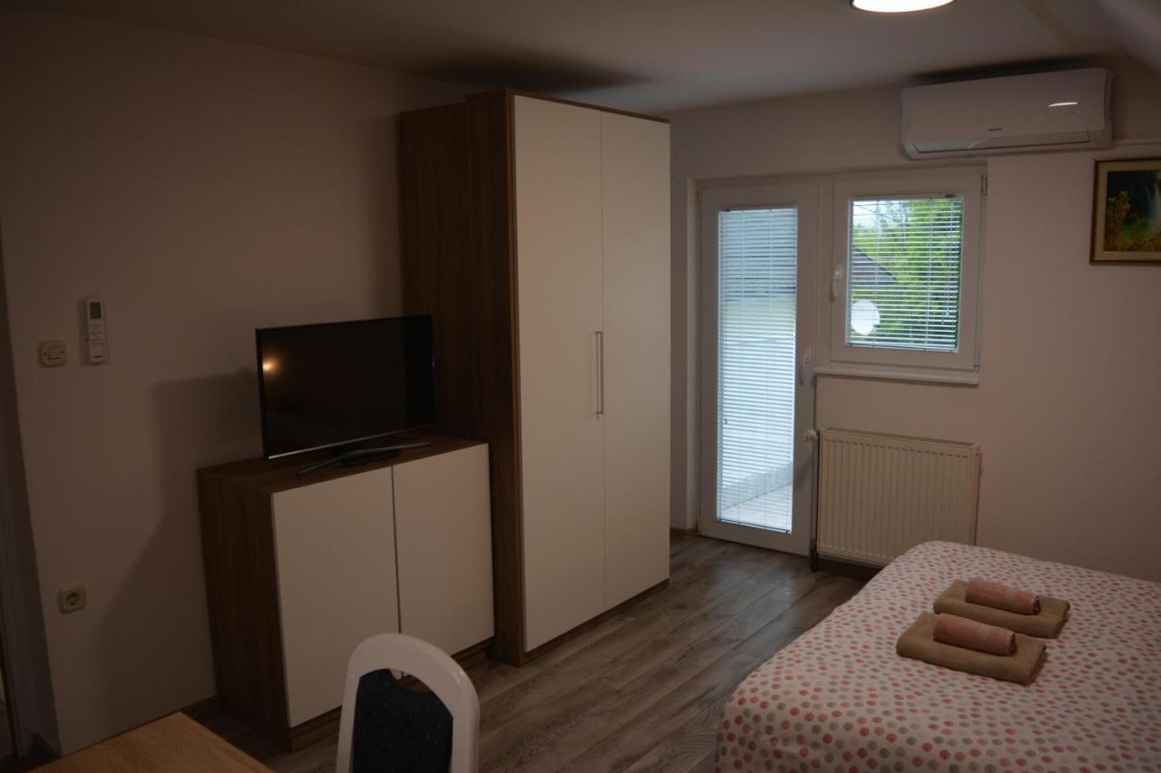 Rooms Lucijana Jezerce Extérieur photo