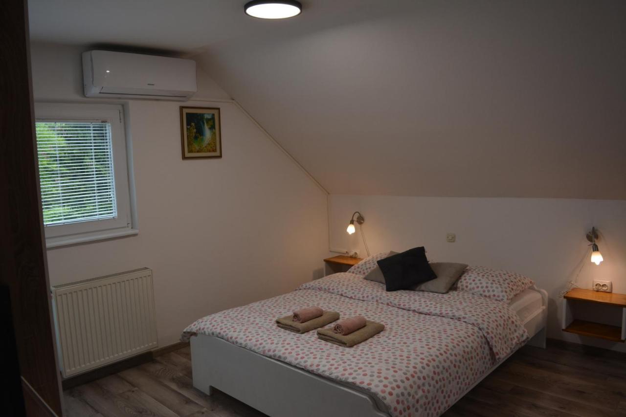 Rooms Lucijana Jezerce Extérieur photo
